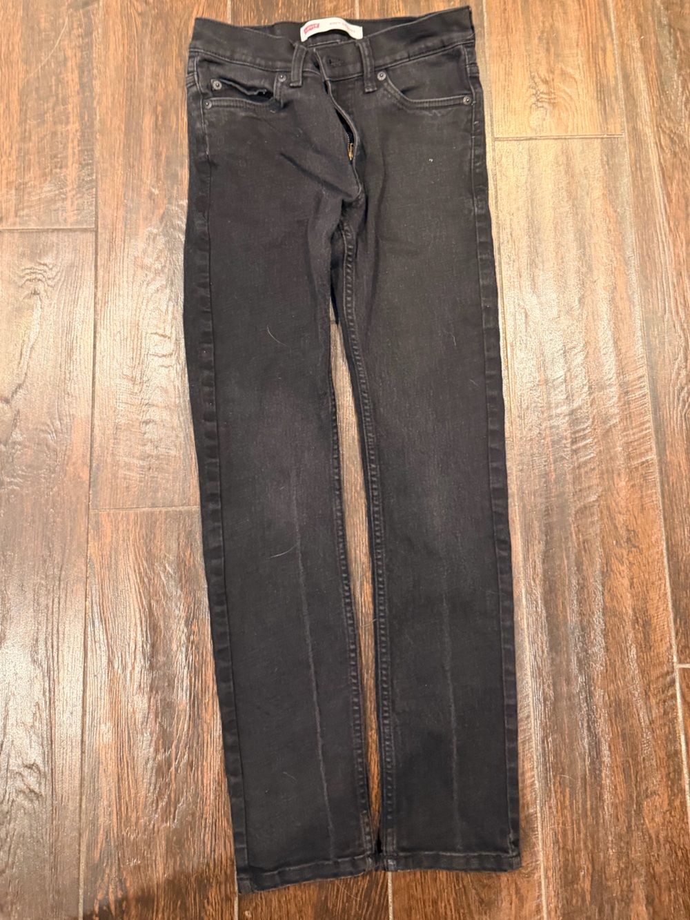 Levi’s Premium Black Jeans – Classic Denim